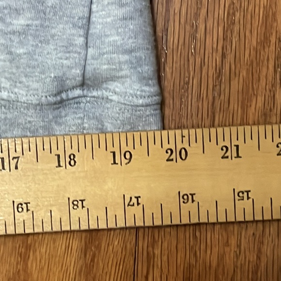 The North Face Women’s Grey Hoodie Size Large Kangaroo Pocket - Picture 12 of 15